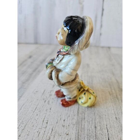 Gort snowflake Eskimo figurine vintage bone china statue girl Chinese Japanese - Picture 2 of 9
